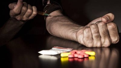 المخدرات تجلب الخراب.. بدء التحقيق في واقعة مقتل شاب على يد أبيه بالمعصرة 