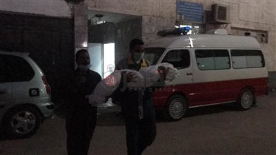خروج جثة الطفلة المقتولة على يد والدتها من المشرحة لدفنها بكفر الشيخ ( صور وفيديو)