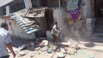 تنفيذ 4 قرارات إزالة لمخالفات مباني بغرب الإسكندرية