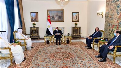 السيسي يتسلم دعوة من أمير قطر لزيارة الدوحة