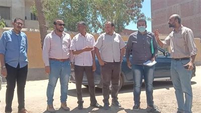 تسليم مواقع محطتين للصرف الصحي بقرى مركز صدفا بأسيوط ضمن 