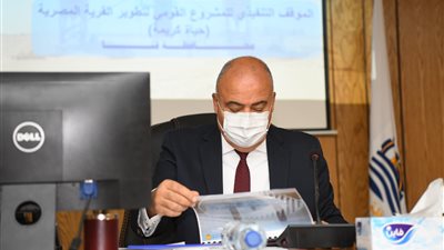 طالب مواطن بـ200 جنيه.. فسخ تعاقد محل نظارات مع التأمين الصحي بقنا بسبب الاستغلال