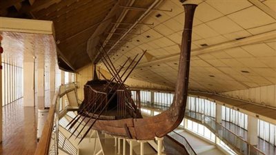 في ذكرى اكتشافه.. التفاصيل الكاملة لقصة مركب الشمس للملك خوفو