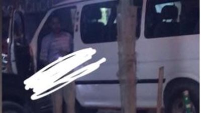 تحرش بمواطنين من سيارته.. تجديد حبس المتهم بخدش حياء طالبة في حلوان