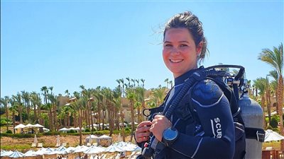 يسرا اللوزي تعود للغطس بعد غياب 8 سنوات: 