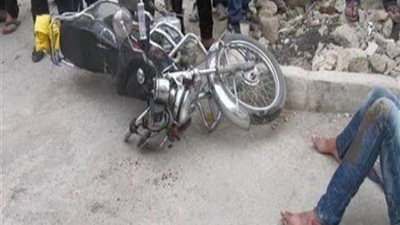 مصرع طالب وإصابة آخر إثر انقلاب 