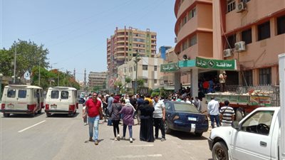 إسعاف مبيض محارة سقط من أعلى سقالة أثناء ترميم ديوان عام الشرقية