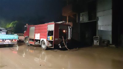 النيابة العامة تعاين أثار حريق 4 مصانع بالمنوفية 