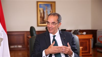 وزير الاتصالات: تطوير 906 مكاتب بريد وتركيب ماكينات صراف آلي ضمن مشروع حياة كريمة