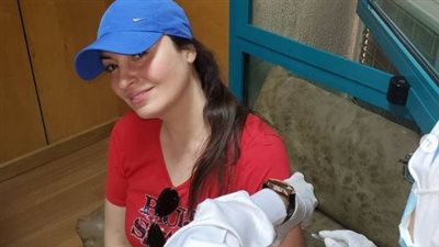 نرمين الفقي تتلقى الجرعة الأولى من لقاح فيروس كورونا