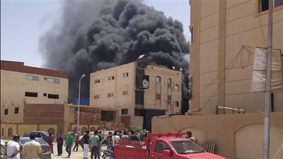 نشوب حريق في مصنع فوم بـ