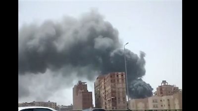 حريق هائل في مخزن حي الهرم بالجيزة