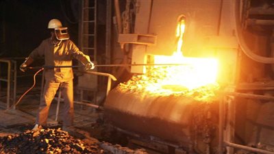 برلماني: وزير قطاع الأعمال يجبر شركة الدلتا للصلب على شراء رخصة إنتاج حديد