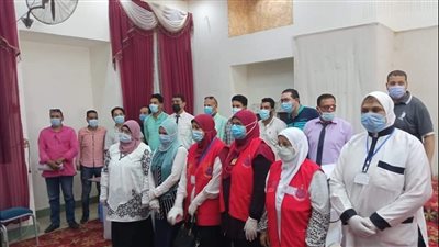 إلغاء قافلة تطعيم ضد كورونا بسبب تعدي مواطنين على أطبائها في البحيرة (صور)