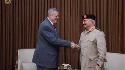 المشير خليفة حفتر يبحث مع المبعوث الأممي لليبيا آخر مستجدات الوضع السياسي (صور)