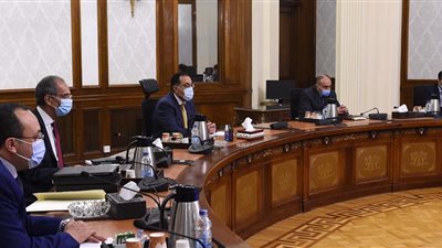 وزير الاتصالات: رقمنة 387 مليون وثيقة لبعض الجهات داخل الدولة