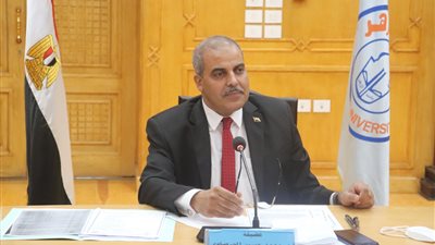 رئيس جامعة الأزهر يصدق على صرف مكافأة للإداريين والعاملين بالقاهرة والأقاليم 