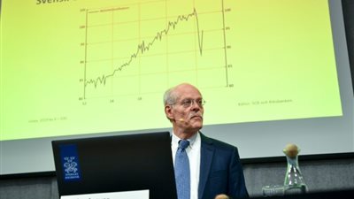 محافظ بنك السويد المركزي يستبعد إفلات 