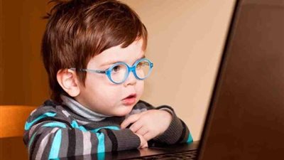 ارتفاع معدل قصر النظر لدى الأطفال بسبب جائحة كورونا 3 أضعاف (دراسة)