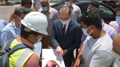 نائب محافظ سوهاج يتفقد مشروعات التطوير بقرى شندويل وأقصاص ضمن 
