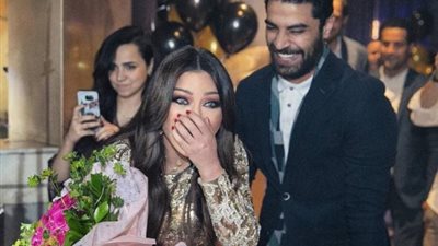 ندب خبراء من 