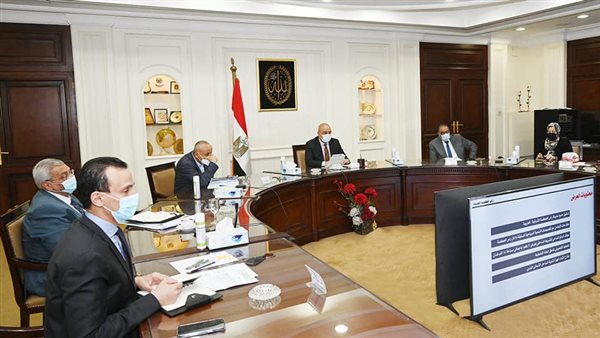 وزير الإسكان 