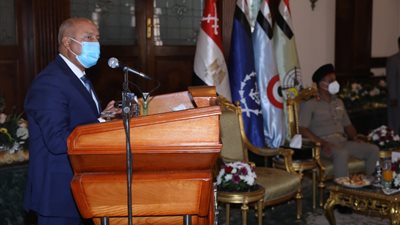 وزير النقل يشهد حفل تخرج الدورة السادسة من مهندسي السكك الحديد