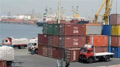 2.7 مليار جنيه ضرائب ورسوم بجمارك بورسعيد في يوليو الماضي