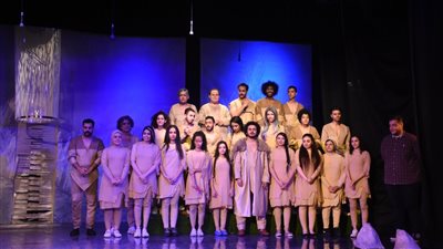 وزيرة الثقافة تشهد 