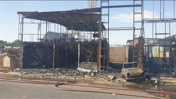 جانب من الحريق 