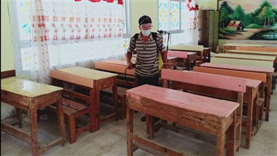 محافظ كفر الشيخ: الانتهاء من تطهير وتعقيم 353 لجنة لبدء امتحانات الشهادة الإعدادية 