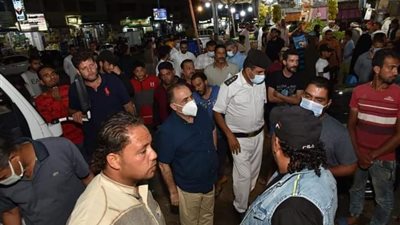 سكرتير عام محافظة مطروح يقود حملة ليلية مكبرة  لإزالة الإشغالات بشوارع مطروح