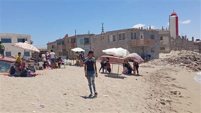 إدارة السياحة والمصايف بالإسكندرية تتصدى لمخالفات الشواطئ  