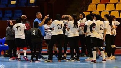 محاضرة فنية أخيرة لطائرة سيدات الزمالك قبل لقاء الصيد بكأس مصر 