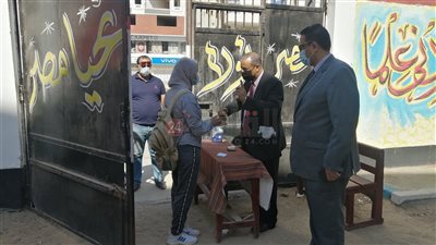 طلاب الإعدادية بالغربية يؤدون الامتحانات وسط إجراءات احترازية مشددة(صور)