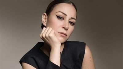 منة شلبي تسعى لتحقيق حلم الأمومة في 