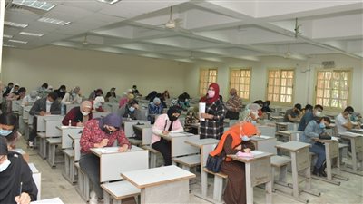 اليوم.. 53844 طالبًا يؤدون امتحانات الدبلومات الفنية بالقليوبية 
