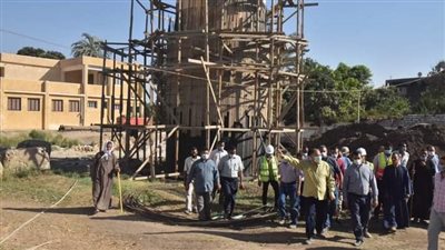 محافظ أسيوط يتابع أعمال إنشاء محطة رفع وخط طرد صرف صحي قرية التناغة الشرقية