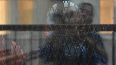 أبرزهم بديع والبلتاجي وصفوت حجازي.. إعادة محاكمة المتهمين في أحداث قسم شرطة العرب