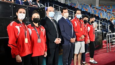 وزير الشباب والرياضة يشهد ختام بطولة كأس العالم للجمباز الفني