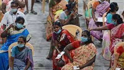 الهند تعيد فتح المدن الرئيسية بعد انخفاض حصيلة إصابات كورونا