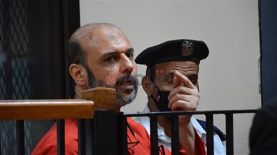 القيادي الإخواني عمرو زكي يطلب من المحكمة السماح له بالزيارة: 