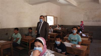 شكاوى وبكاء بين طلاب الإعدادية بسبب صعوبة 