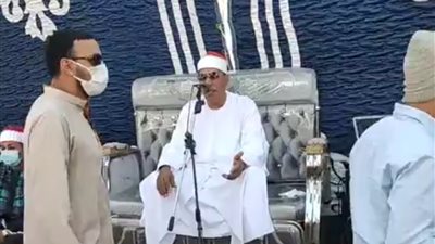 كبار قراء القرآن الكريم في عزاء إمام مسجد السيدة زينب السابق (صور وفيديو) 