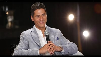 عمرو منسي يشيد بدور يسرا في مهرجان الجونة السينمائي