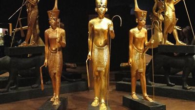 تباع رسميًا.. تعرف على طريقة شراء القطع الأثرية والتراثية في مصر حتى 1983