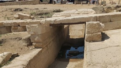 مياه جوفية أسفل أبو الهول .. مؤرخ آثار يستغيث لإنقاذ التمثال والمنطقة المحيطة به (صور)