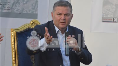 وزير قطاع الأعمال: شركة جديدة لتسويق منتجات الغزل والنسيج برأسمال 100 مليون جنيه