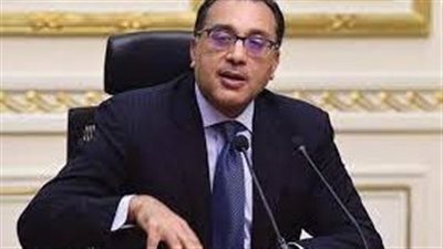 رئيس الوزراء يشيد بمشروع البتروكيماويات بمنطقة قناة السويس الاقتصادية