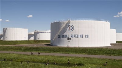 قطعت إمدادت البنزين.. الولايات المتحدة تسترد معظم فدية 